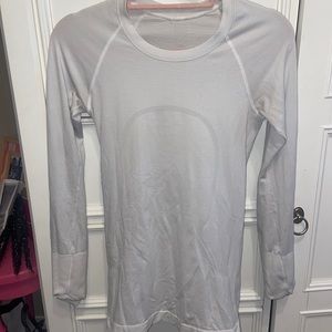 white long sleeve lululemon swiftly tech